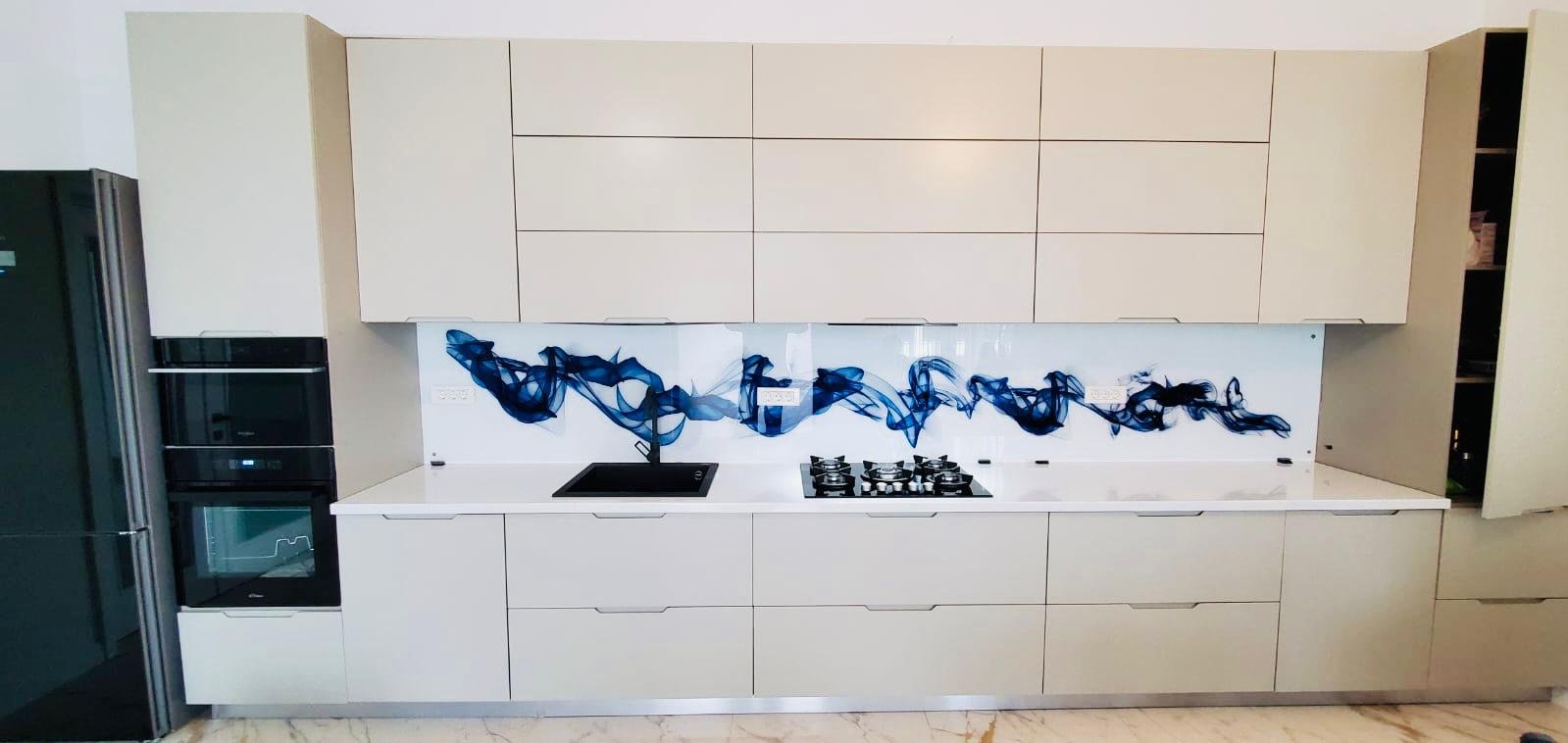 Sticlă printată UV cu model personalizat pentru perete